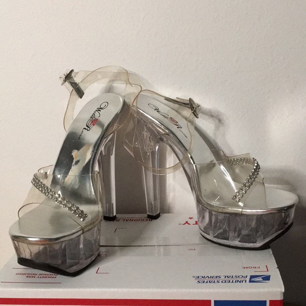 Womens Wild Rose Clear Platform Strap 5.5” Heels with Rhinestones Size 5.5